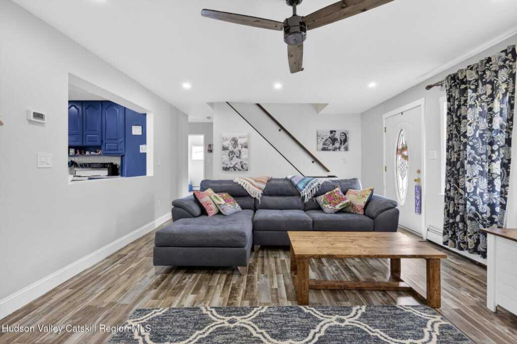 38 Dunwoodie Drive, Kingston, NY 12401 - Photo 4 of 21