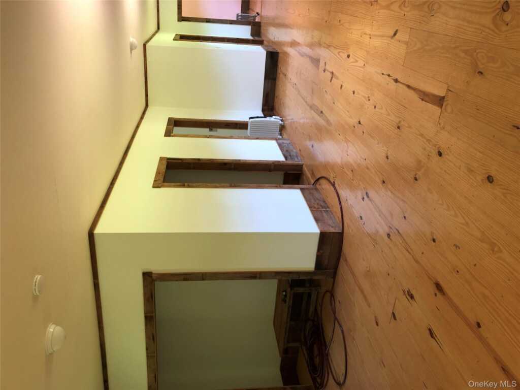 181 Huguenot Street, New Paltz, NY 12561 - Photo 12 of 40