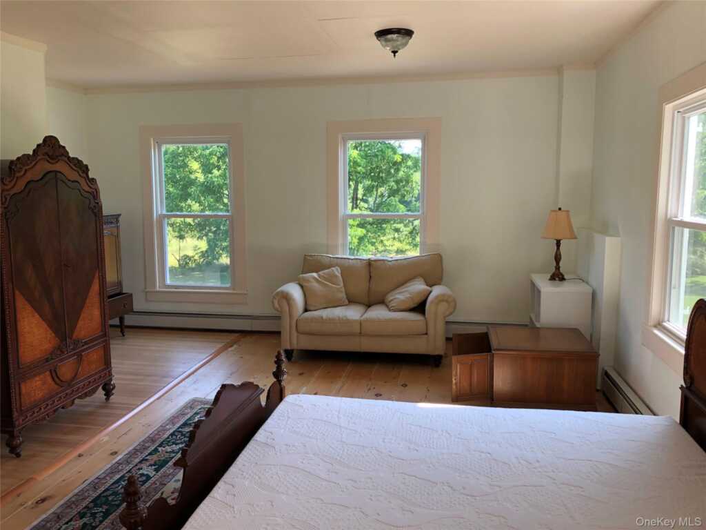 181 Huguenot Street, New Paltz, NY 12561 - Photo 4 of 40