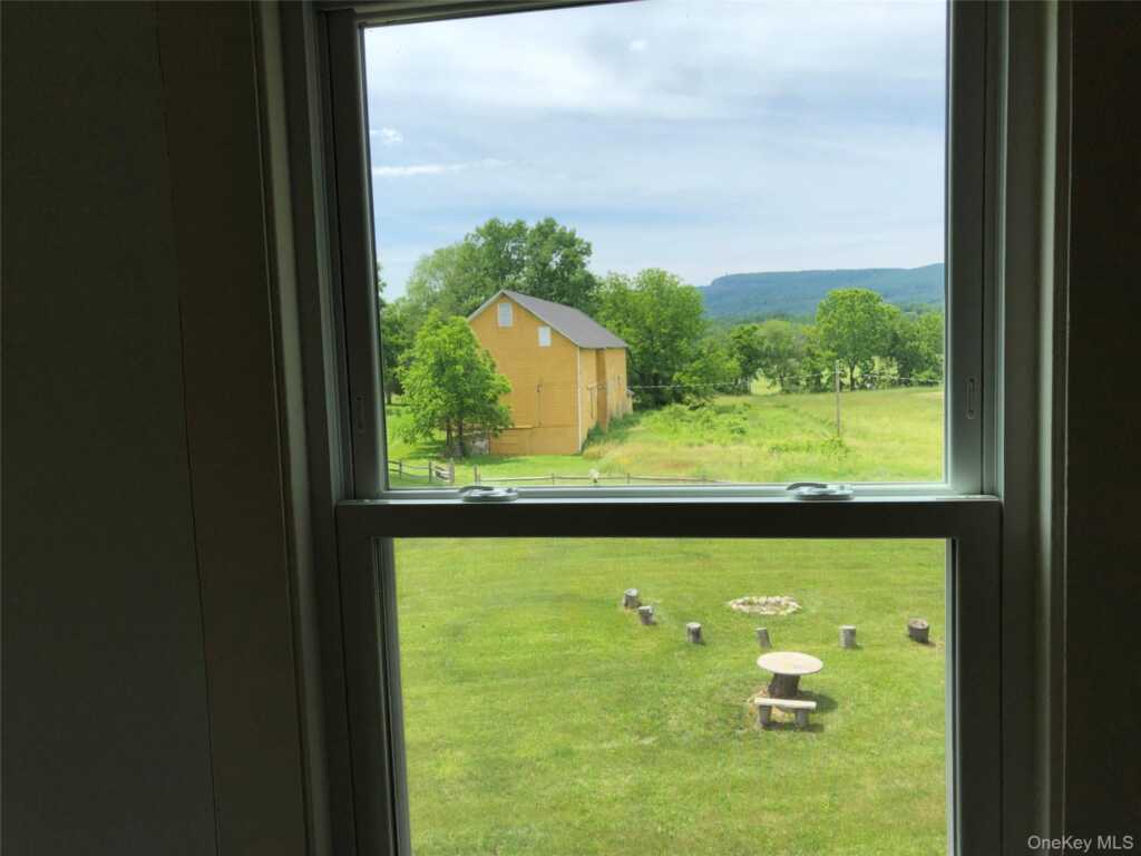 181 Huguenot Street, New Paltz, NY 12561 - Photo 7 of 40