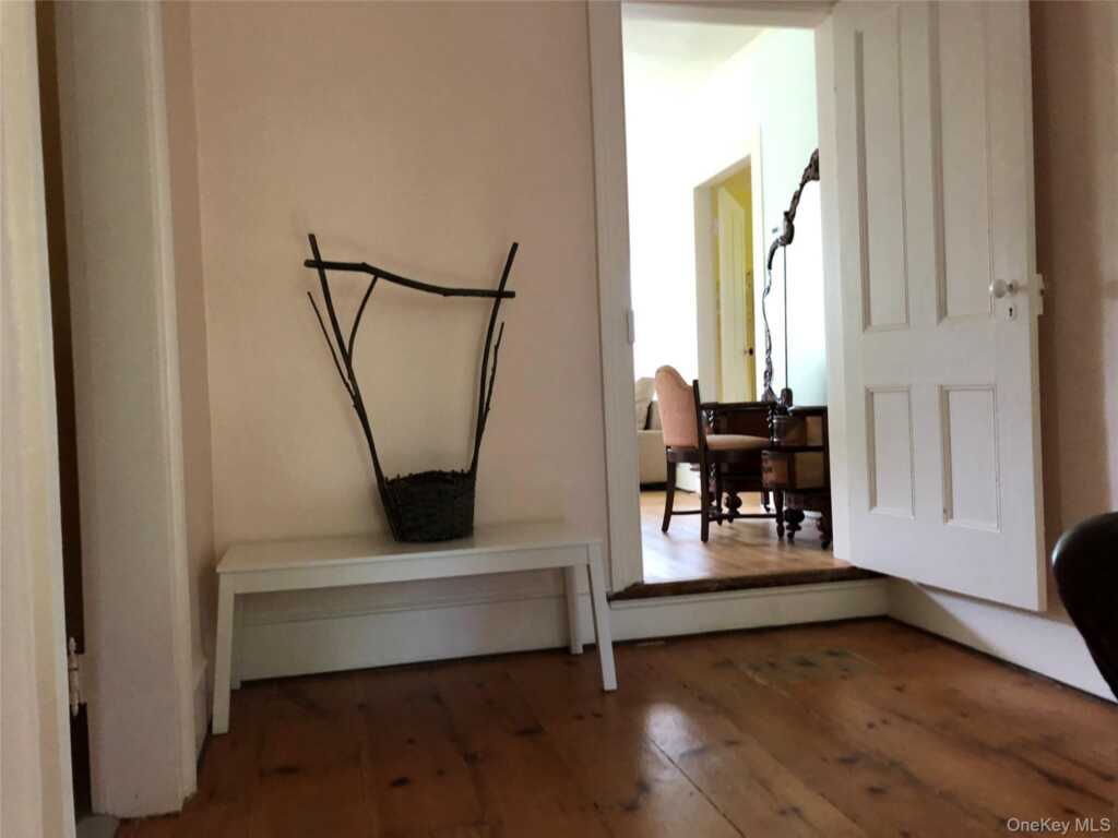 181 Huguenot Street, New Paltz, NY 12561 - Photo 8 of 40