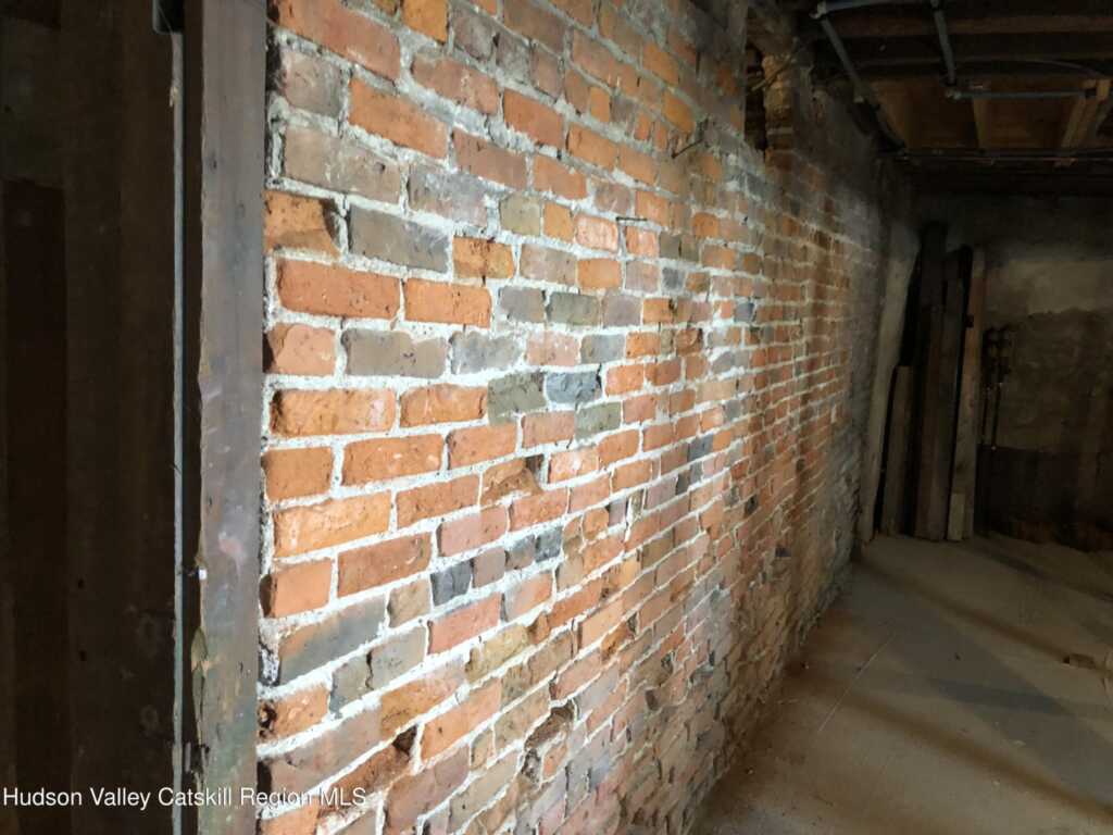 181 Huguenot Street, New Paltz, NY 12561 - Photo 28 of 45