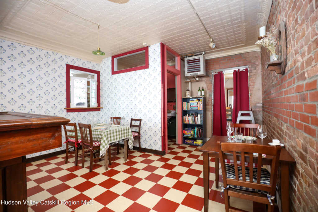 407 Main Street, Rosendale, NY 12472 - Photo 10 of 18