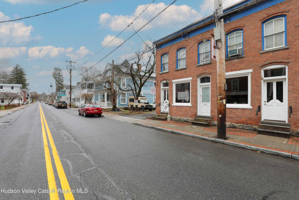 407 Main Street, Rosendale, NY 12472 - Photo 17 of 18