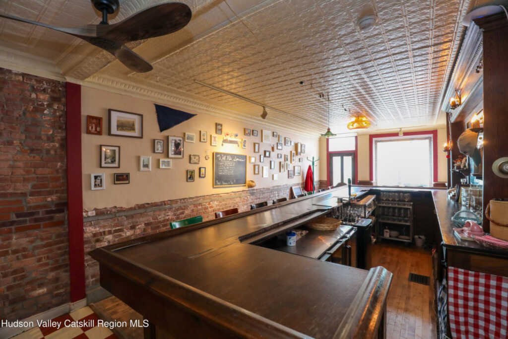 407 Main Street, Rosendale, NY 12472 - Photo 4 of 18