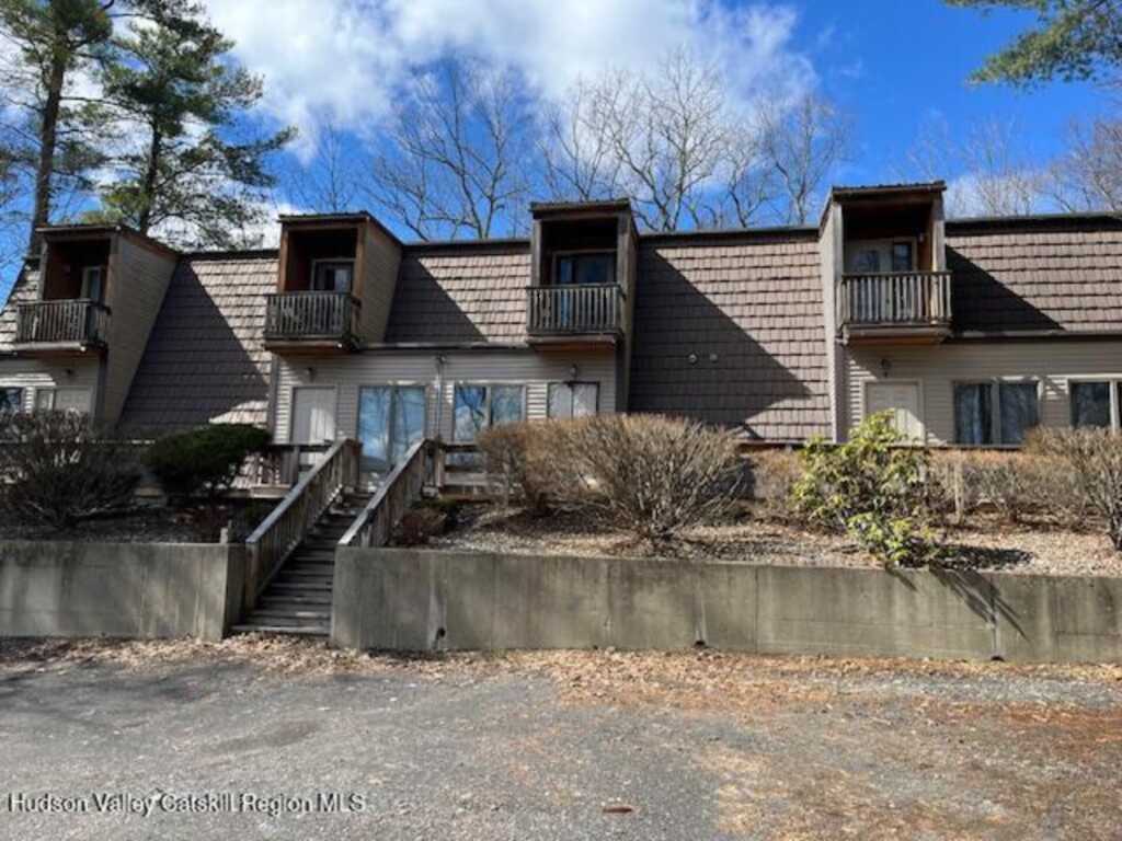 490 Glasco Turnpike, Unit #2, Saugerties, NY 12477 - Photo 2 of 8