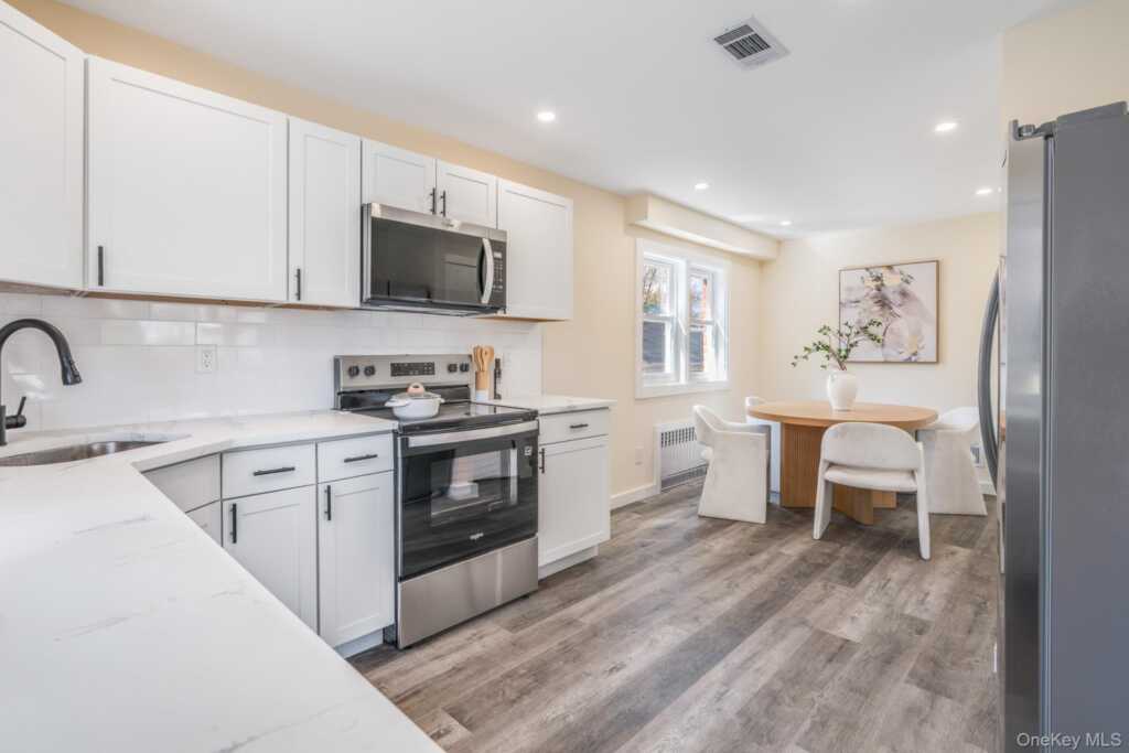 12 Mohonk Avenue, New Paltz, NY 12561 - Photo 4 of 15