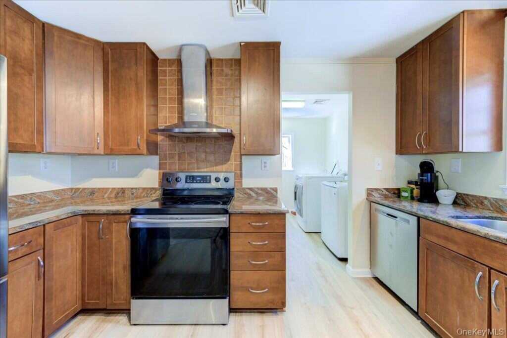 237 S Ohioville Road, New Paltz, NY 12561 - Photo 7 of 48