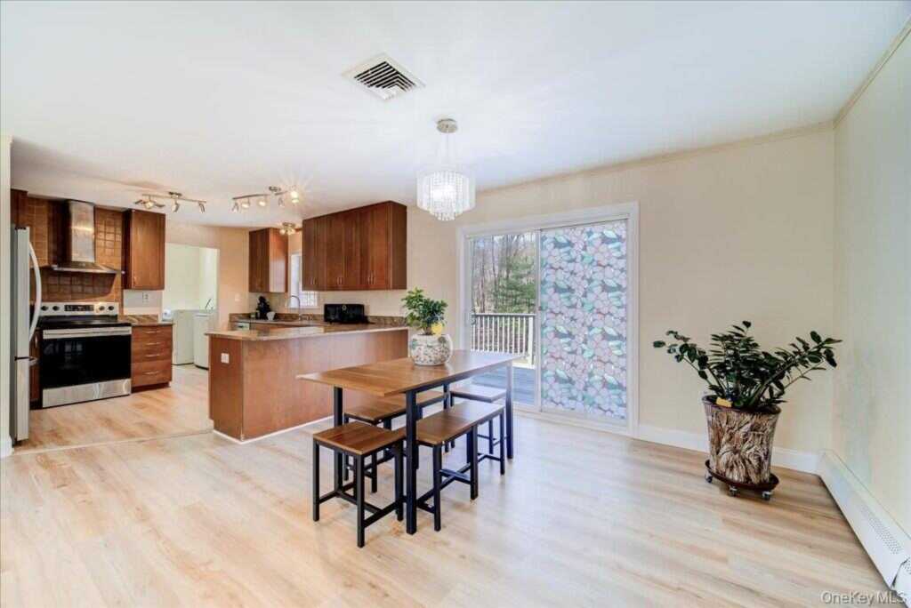 237 S Ohioville Road, New Paltz, NY 12561 - Photo 9 of 48