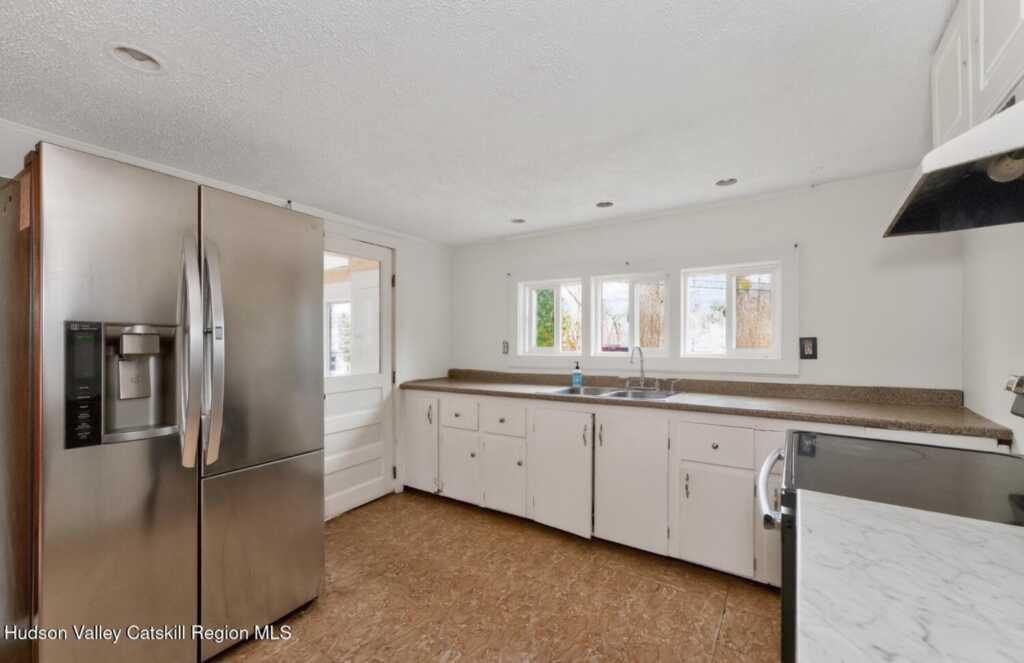 655 Murray Road, Kingston, NY 12401 - Photo 10 of 38