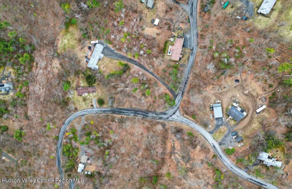 655 Murray Road, Kingston, NY 12401 - Photo 5 of 38