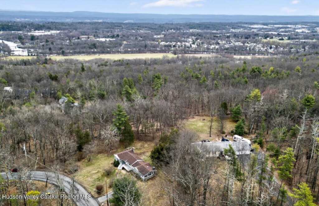 655 Murray Road, Kingston, NY 12401 - Photo 6 of 38