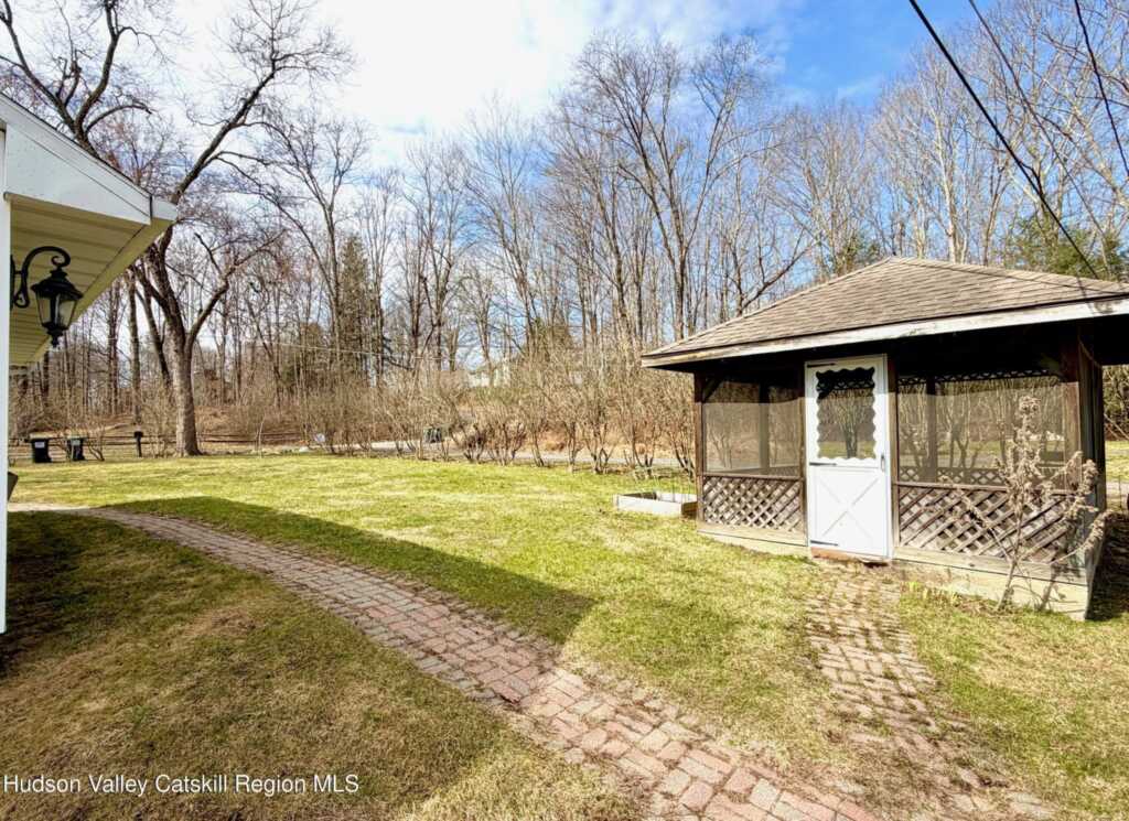 1232 Old Ford Circle, New Paltz, NY 12561 - Photo 31 of 44