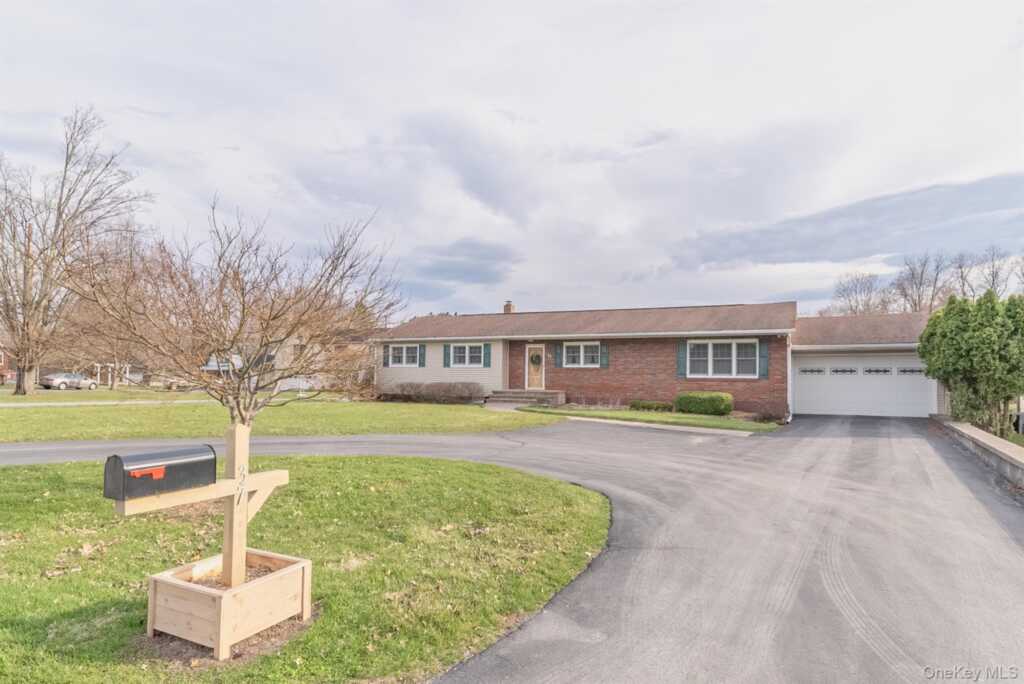 37 Spaulding Lane, Saugerties, NY 12477