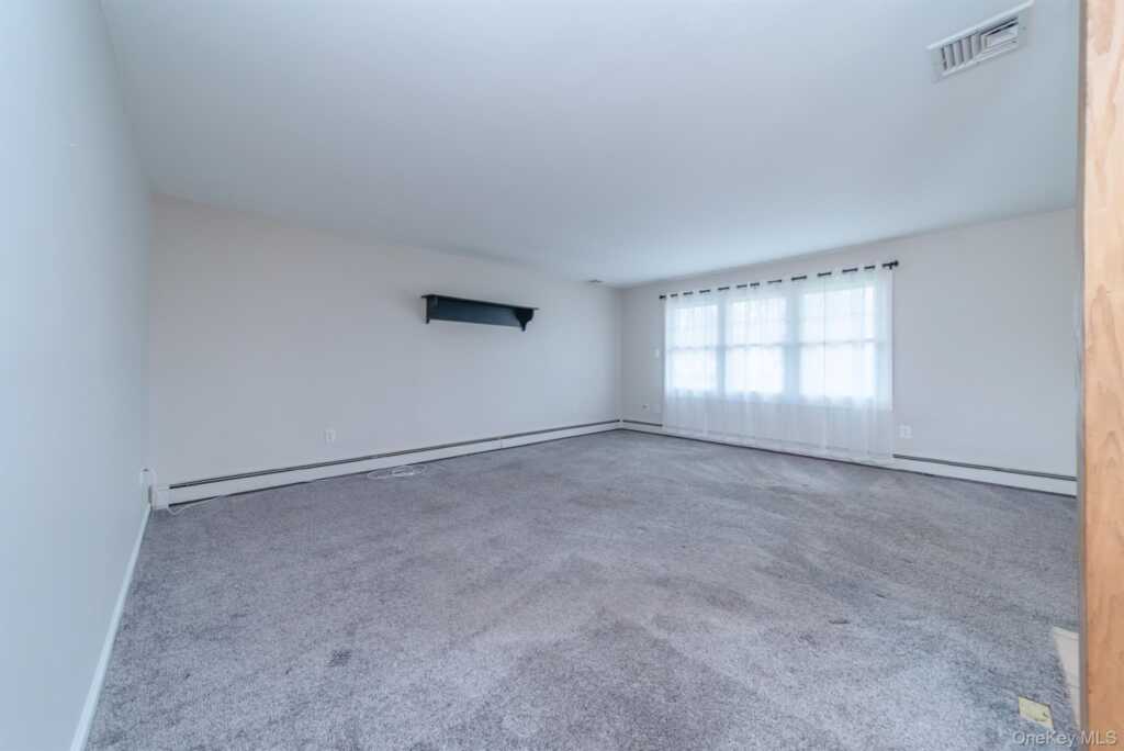 37 Spaulding Lane, Saugerties, NY 12477 - Photo 7 of 47