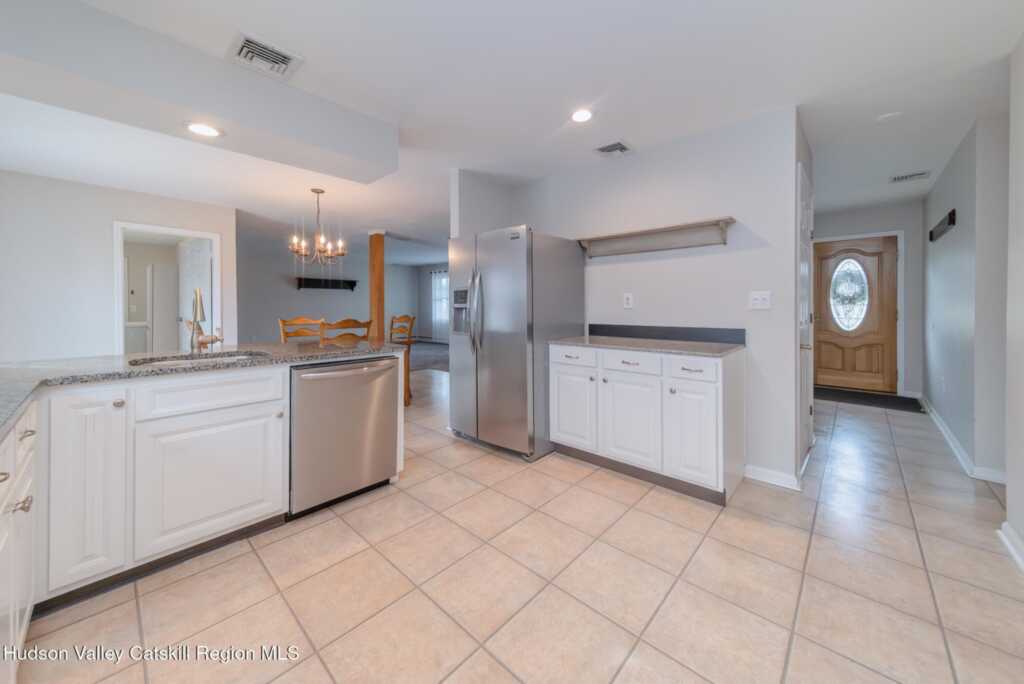 37 Spaulding Lane, Saugerties, NY 12477 - Photo 14 of 47