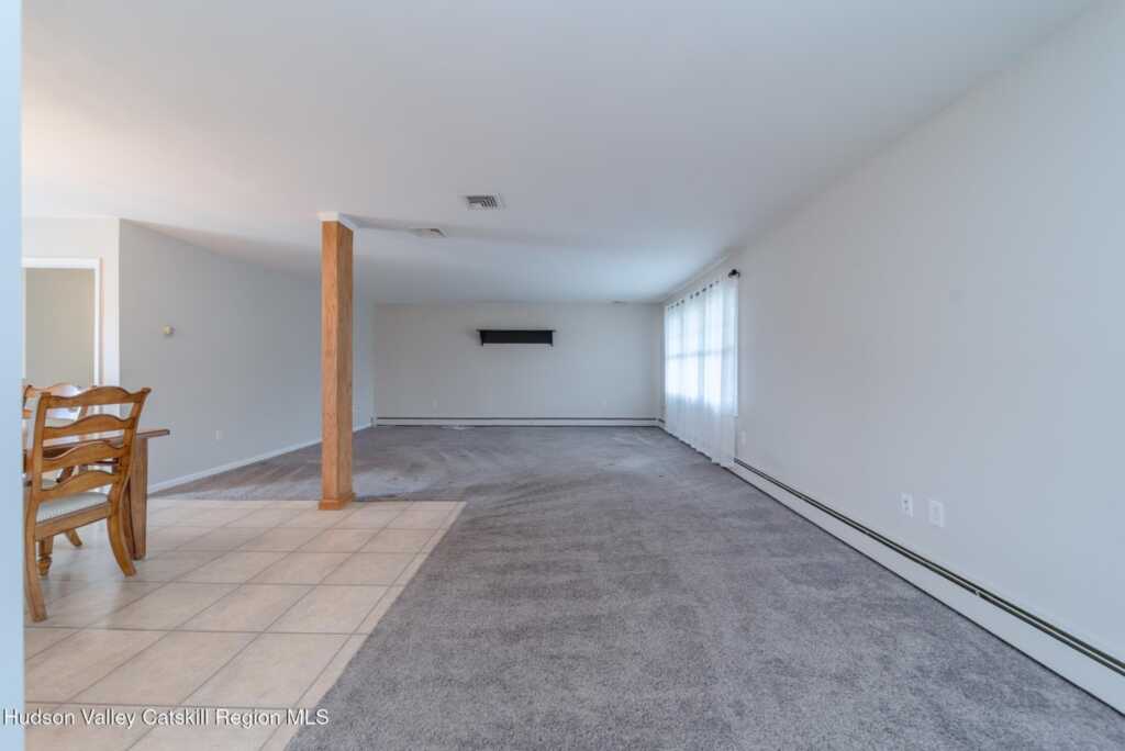 37 Spaulding Lane, Saugerties, NY 12477 - Photo 4 of 47