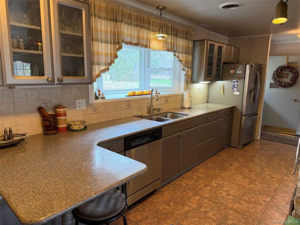 2518 Route 9G, Rhinebeck, NY 12580 - Photo 5 of 24