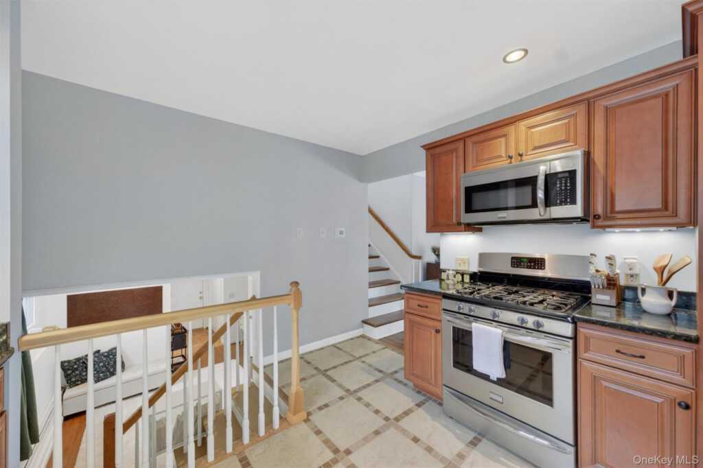 274 Morgan Hill Road, Hurley, NY 12443 - Photo 21 of 39