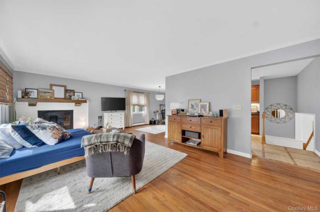 274 Morgan Hill Road, Hurley, NY 12443 - Photo 5 of 39