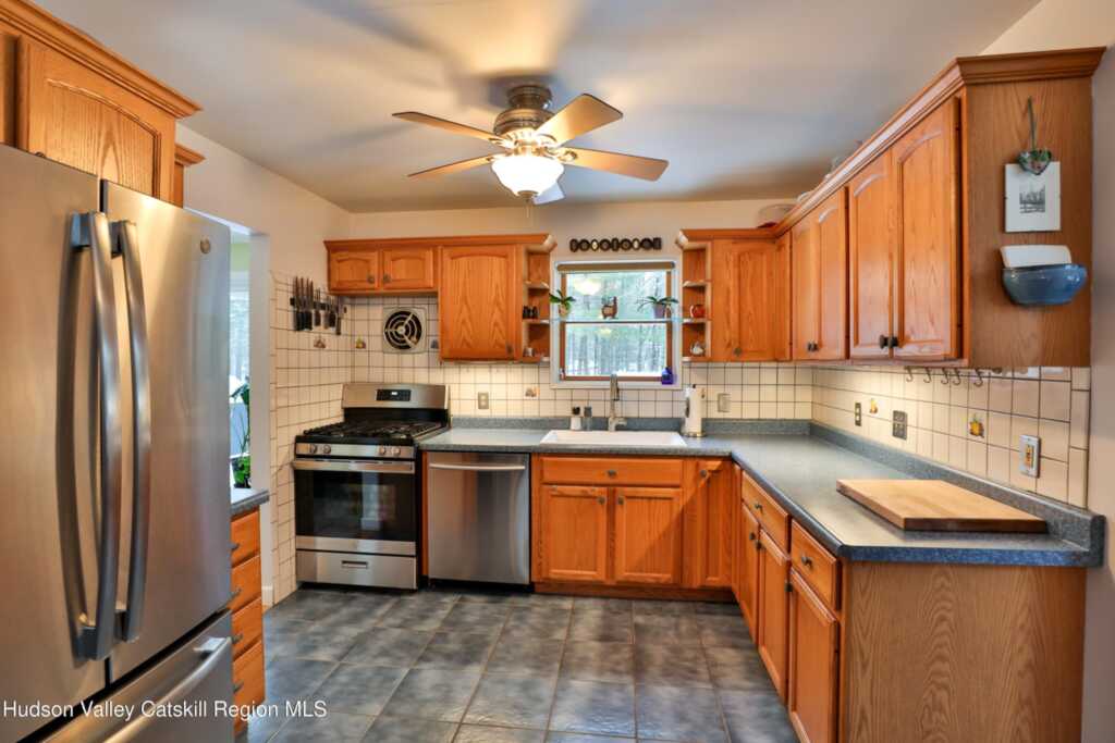 11 Blue Heron Drive, Kingston, NY 12401 - Photo 13 of 50