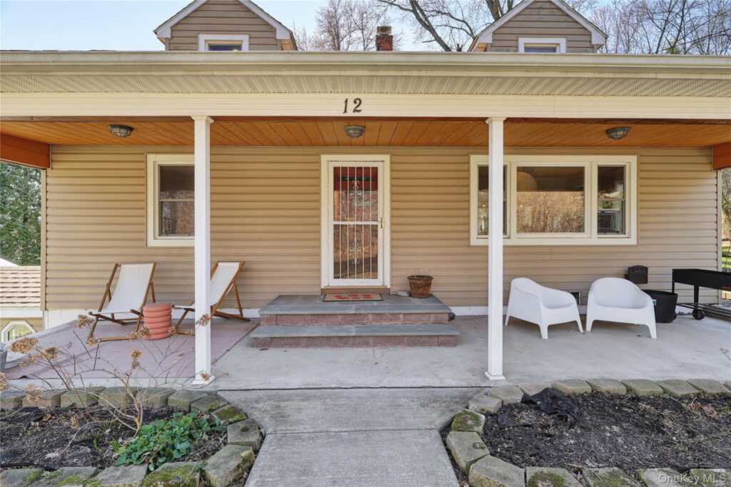 12 Anita Court, Kingston, NY 12401