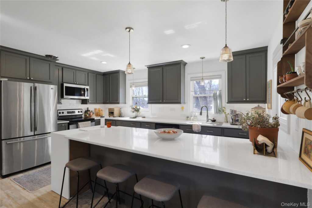 12 Anita Court, Kingston, NY 12401 - Photo 5 of 50