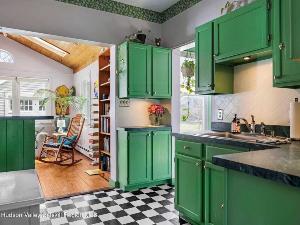 29 Elizabeth Street, Saugerties, NY 12477 - Photo 13 of 50