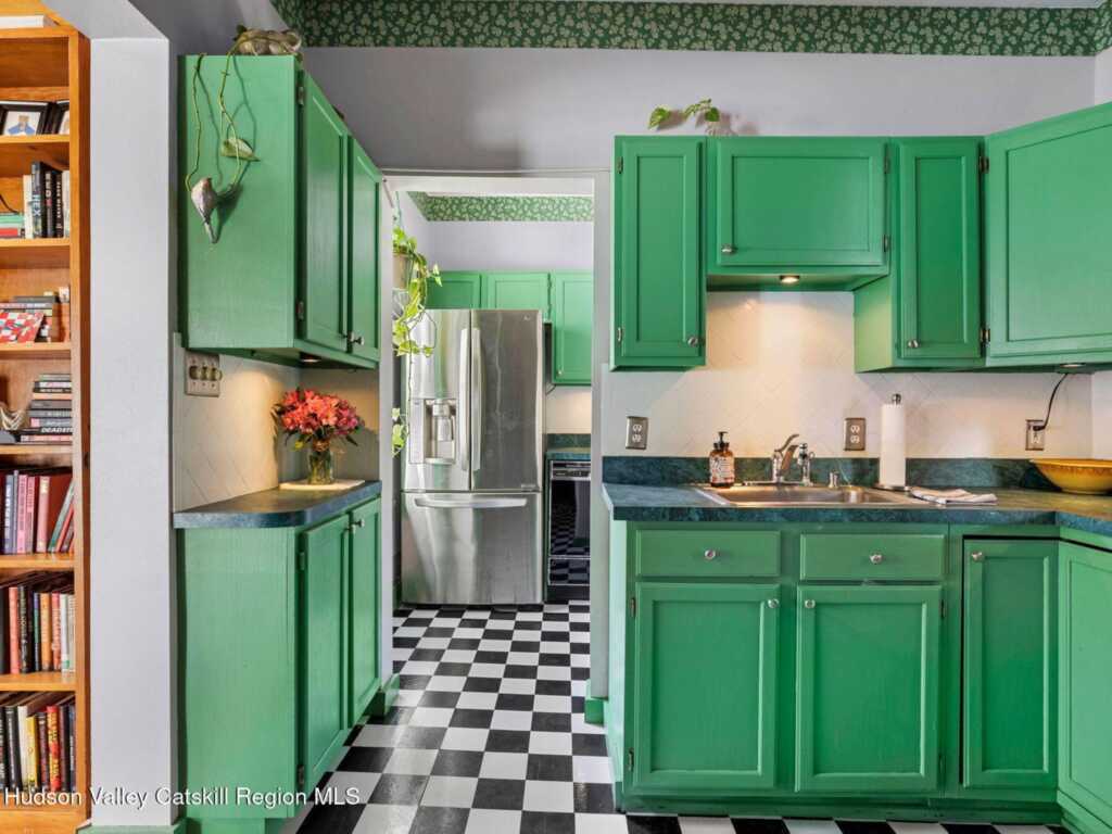 29 Elizabeth Street, Saugerties, NY 12477 - Photo 17 of 50