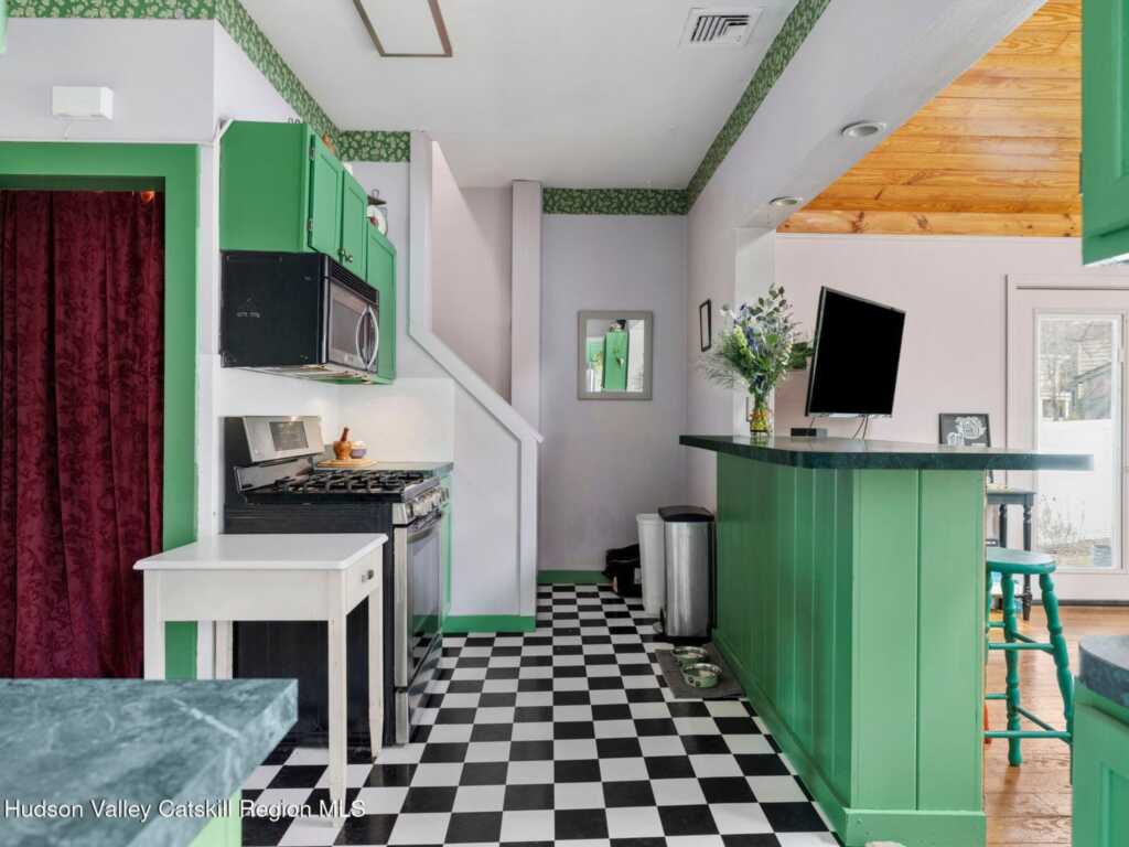 29 Elizabeth Street, Saugerties, NY 12477 - Photo 19 of 50