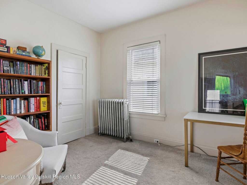 29 Elizabeth Street, Saugerties, NY 12477 - Photo 5 of 50