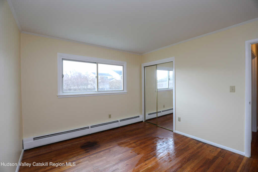 11 Mountain View Avenue, Saugerties, NY 12477 - Photo 10 of 24