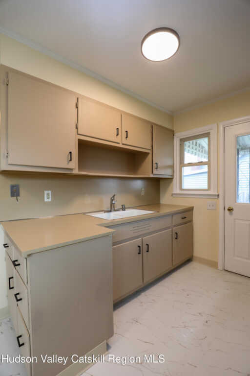 11 Mountain View Avenue, Saugerties, NY 12477 - Photo 6 of 24