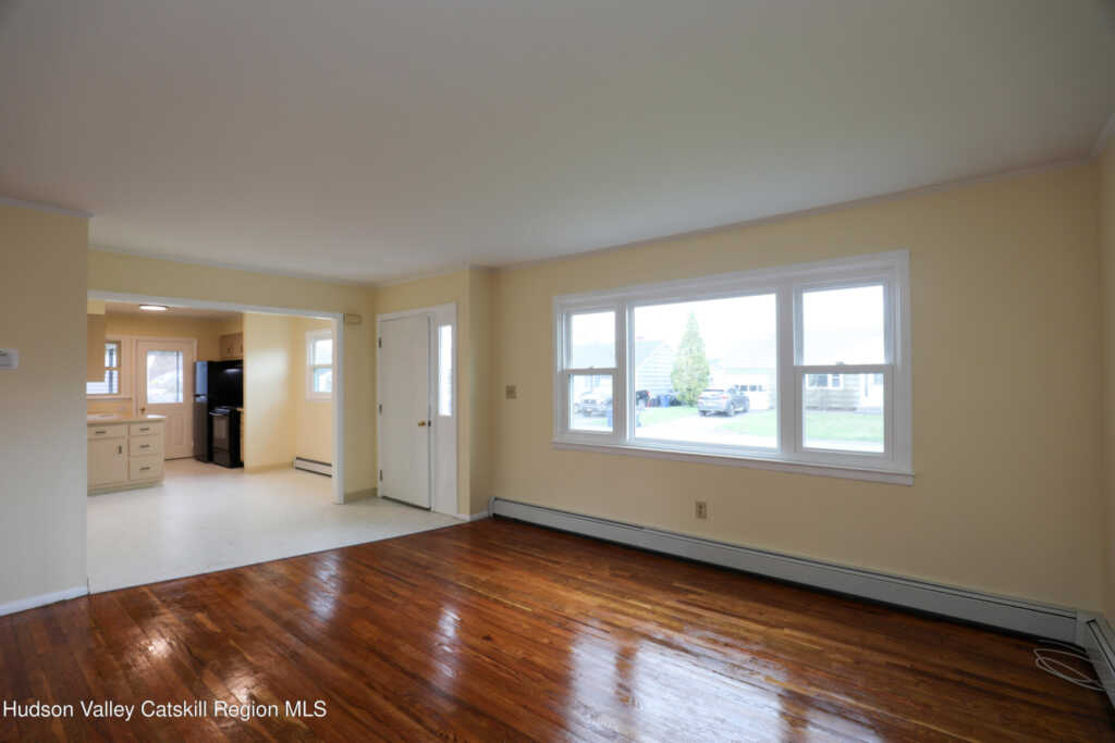 11 Mountain View Avenue, Saugerties, NY 12477 - Photo 8 of 24