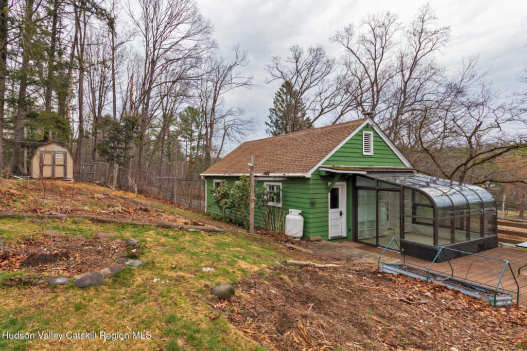 67 Kallop Road, Kingston, NY 12401