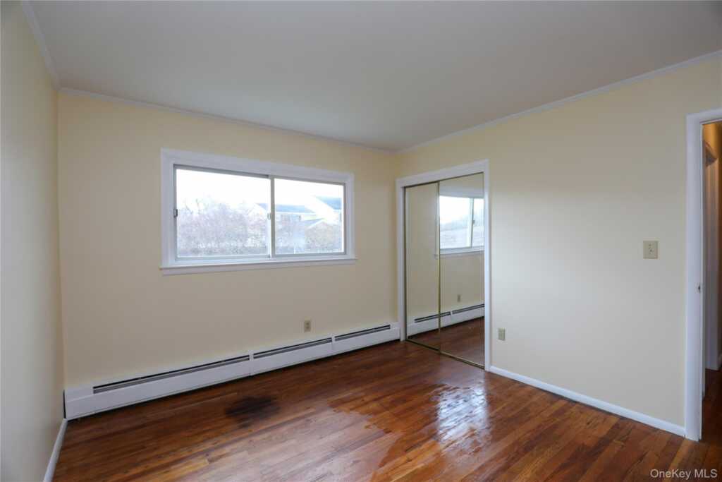 11 Mountain View Avenue, Saugerties, NY 12477 - Photo 10 of 23