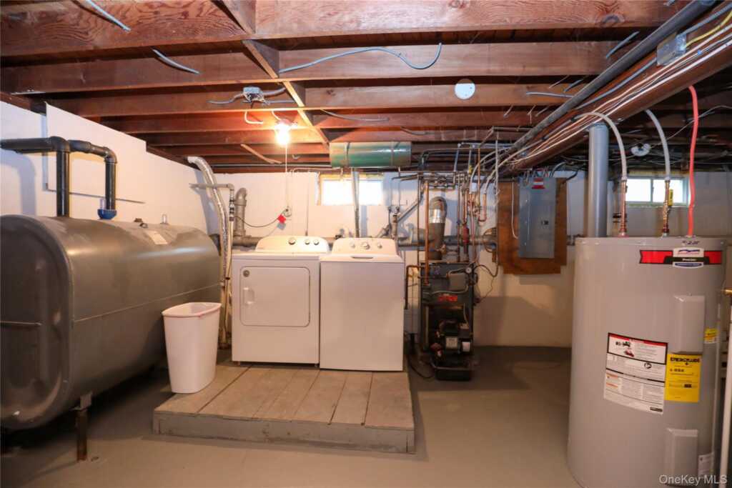 11 Mountain View Avenue, Saugerties, NY 12477 - Photo 19 of 23