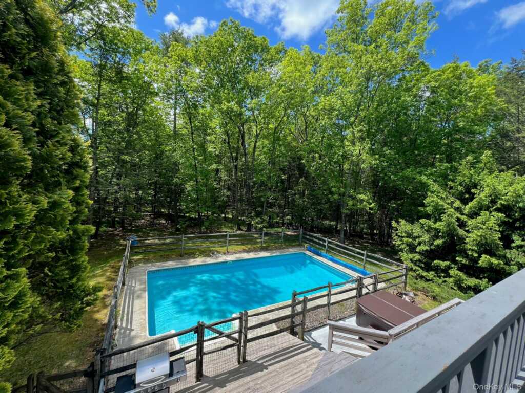 9 Munchkin Lane, Woodstock, NY 12401 - Photo 2 of 30