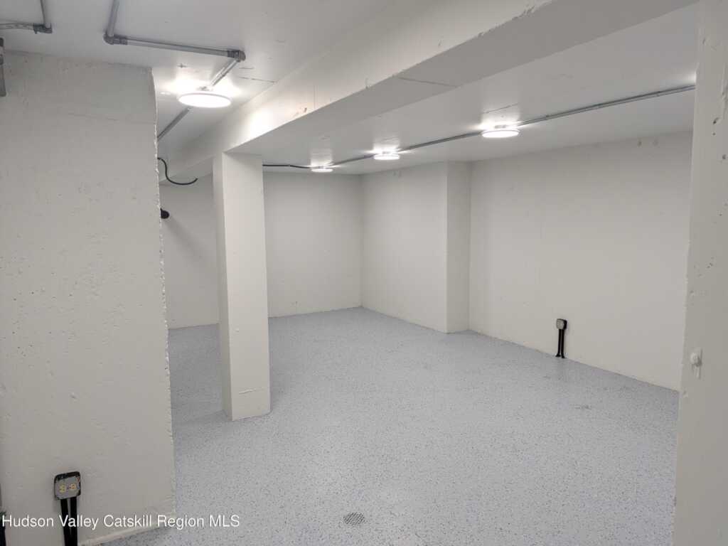 635 Broadway, Kingston, NY 12401 - Photo 4 of 9