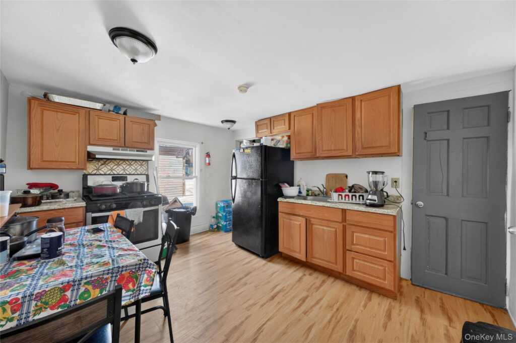 110 Franklin Street, Unit #2, Kingston, NY 12401 - Photo 6 of 16