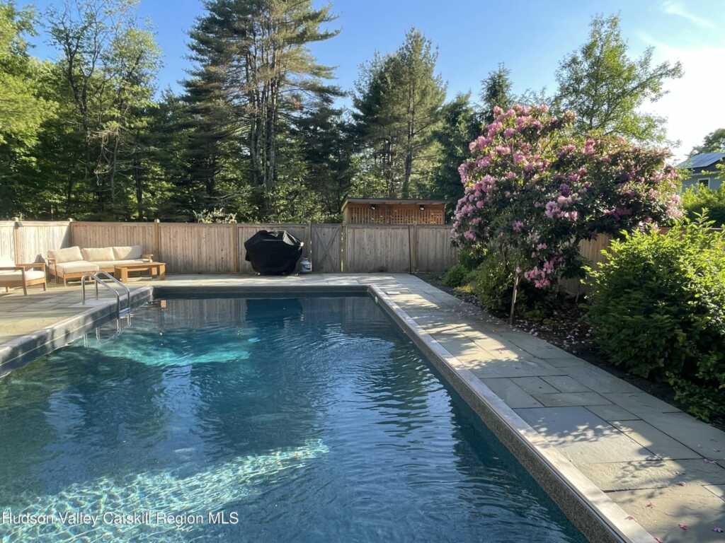 10 Purdy Hollow Road, Woodstock, NY 12498 - Photo 3 of 30