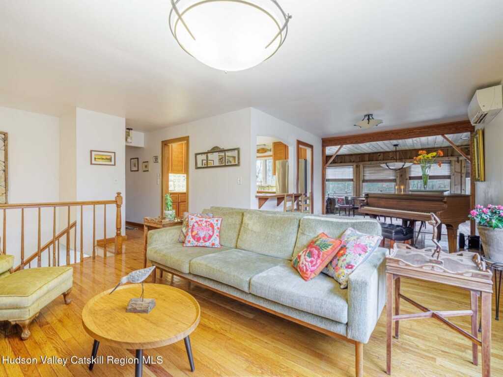 10 Purdy Hollow Road, Woodstock, NY 12498 - Photo 7 of 30