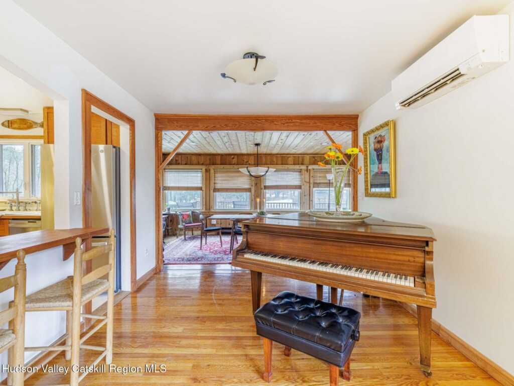 10 Purdy Hollow Road, Woodstock, NY 12498 - Photo 9 of 30