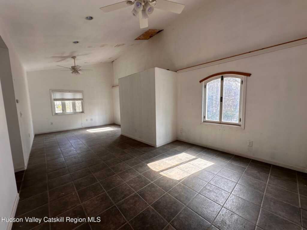 6 Riverbend Road, Saugerties, NY 12477 - Photo 4 of 16