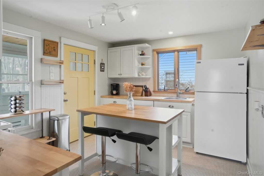 745 Springtown Road, Rosendale, NY 12486 - Photo 9 of 29