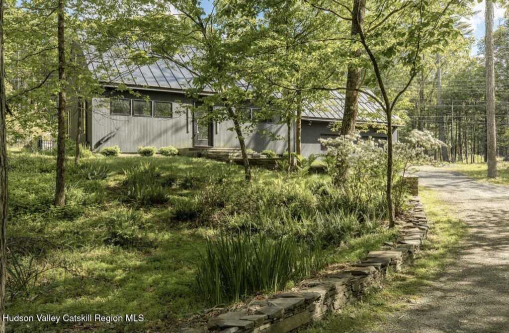 106 Chestnut Hill Road, Woodstock, NY 12498 - Photo 2 of 38