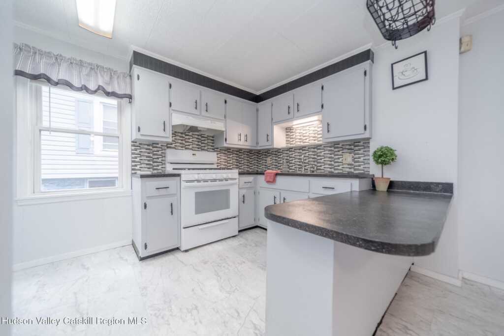 1 Clinton Avenue, Kingston, NY 12401 - Photo 12 of 29