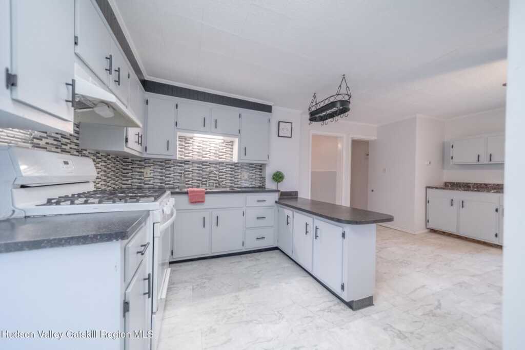 1 Clinton Avenue, Kingston, NY 12401 - Photo 13 of 29