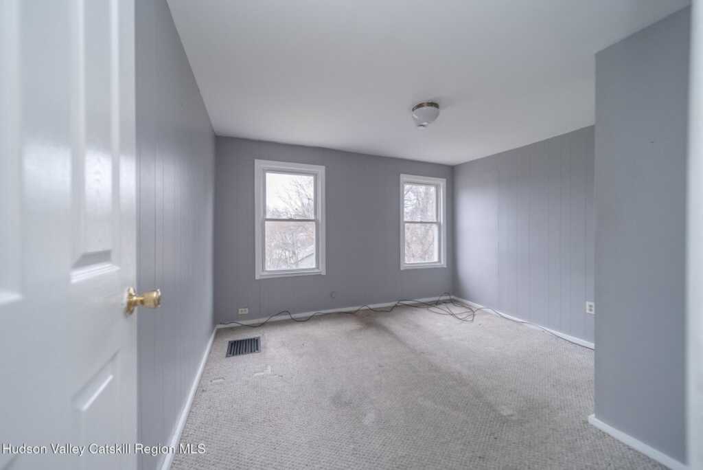 1 Clinton Avenue, Kingston, NY 12401 - Photo 15 of 29