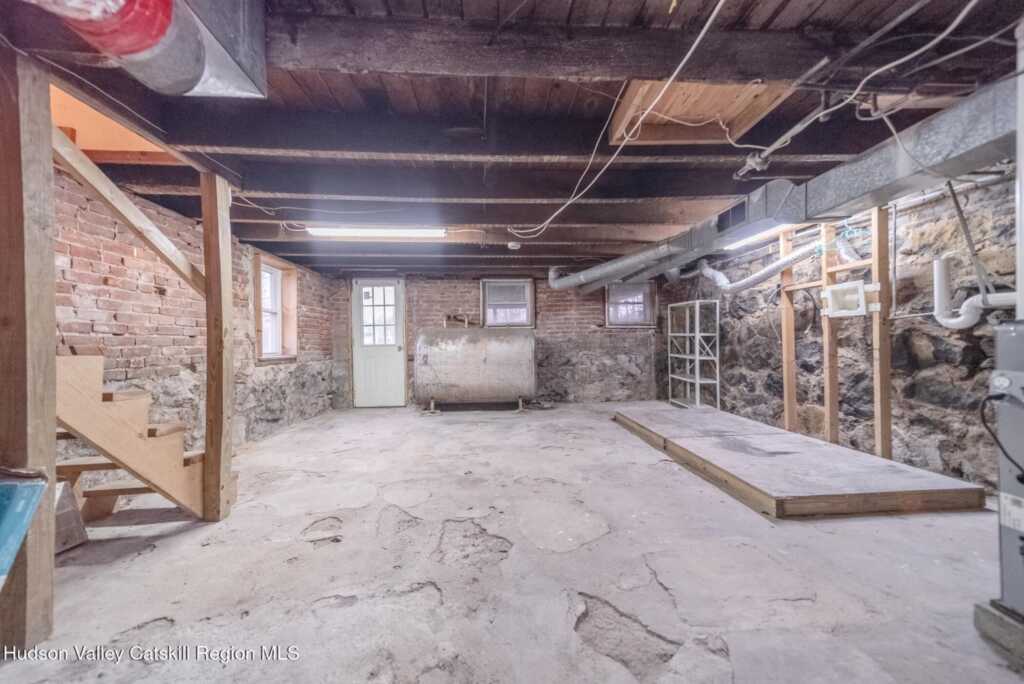 1 Clinton Avenue, Kingston, NY 12401 - Photo 24 of 29